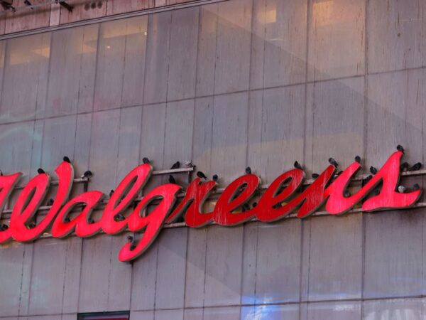 Boots chief quits after Walgreens' sale plan stalls