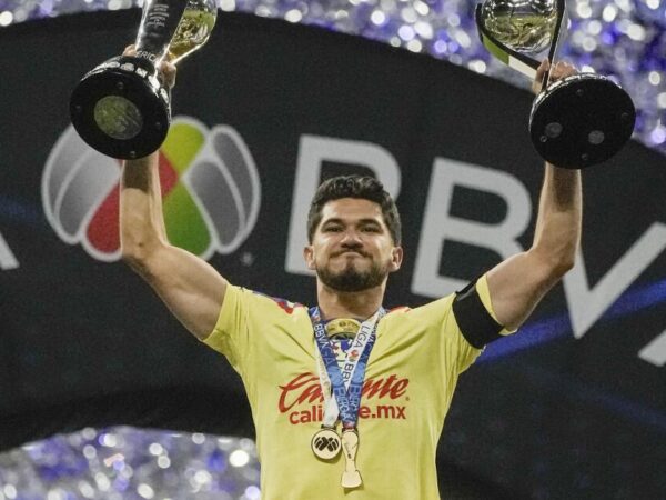 Con estadio lleno, Águilas y Tigres se miden en SuperCopa MX