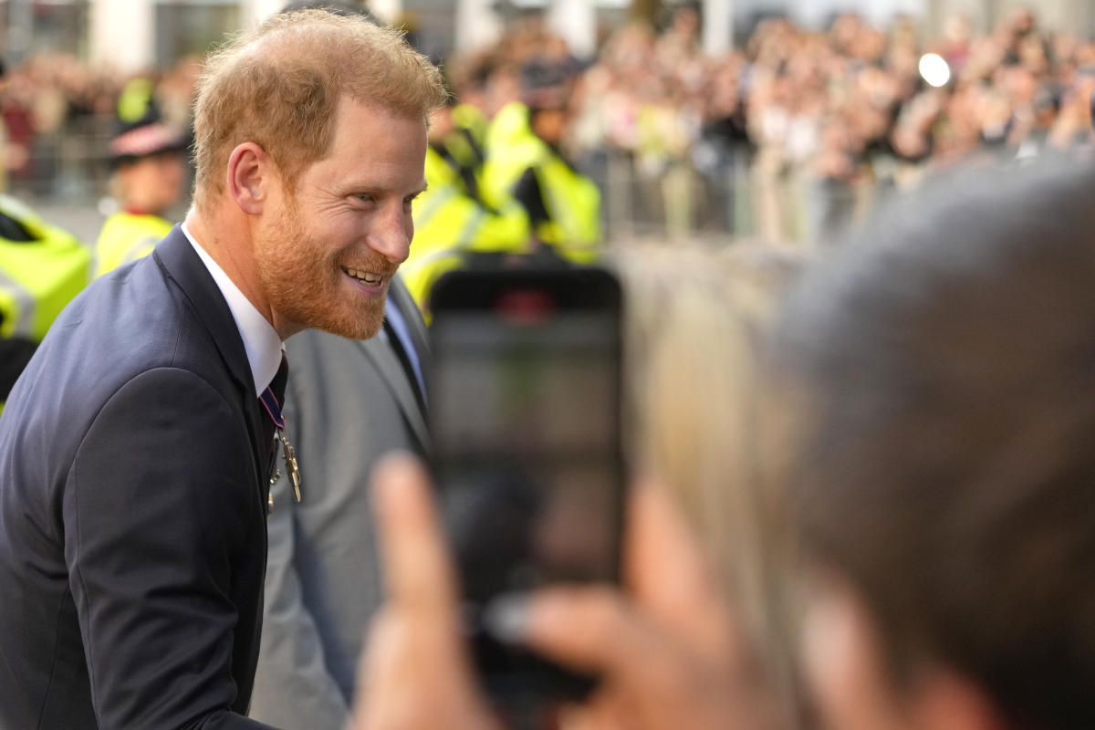 Judge tells Prince Harry to explain how communications with ghostwriter were destroyed