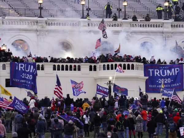 Supreme Court tosses obstruction charges against hundreds of Jan. 6 rioters