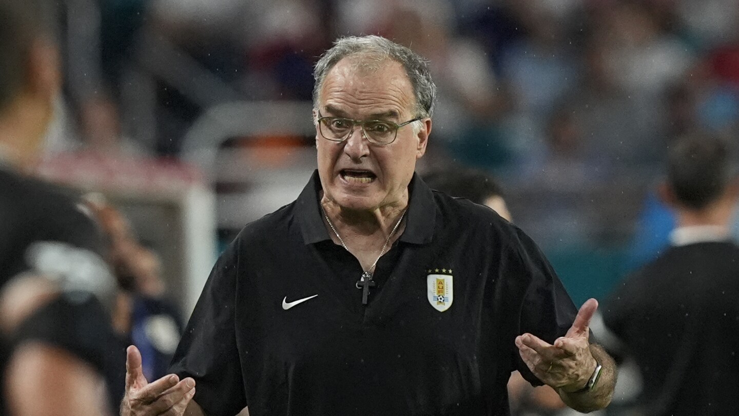 Uruguay's coach, Marcelo Bielsa, is suspended for Copa America game against the United States