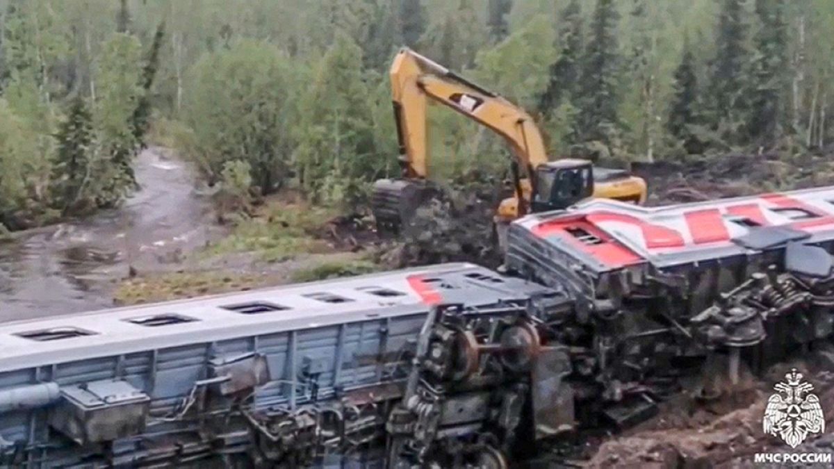 Video. Heavy rain causes deadly train derailment in northern Russia