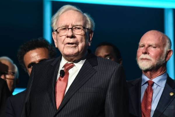 Warren Buffett said we won't measure success by how much money we have when we're older — here's what counts