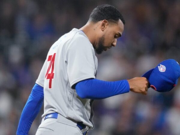 Blue Jays’ Jose Cuas throws three pitches, makes history