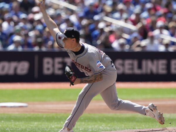 Brown pitches 6 innings, Peña and Alvarez homer as Astros beat Blue Jays 3-1 for 10th win in 11