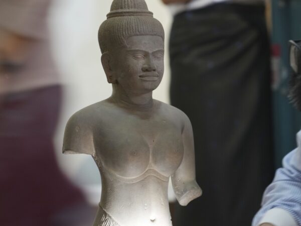 Cambodia welcomes the Metropolitan Museum's repatriation of statues looted over decades of turmoil