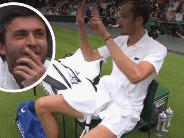 Daniil Medvedev tie-breaker gaffe as coaches laugh