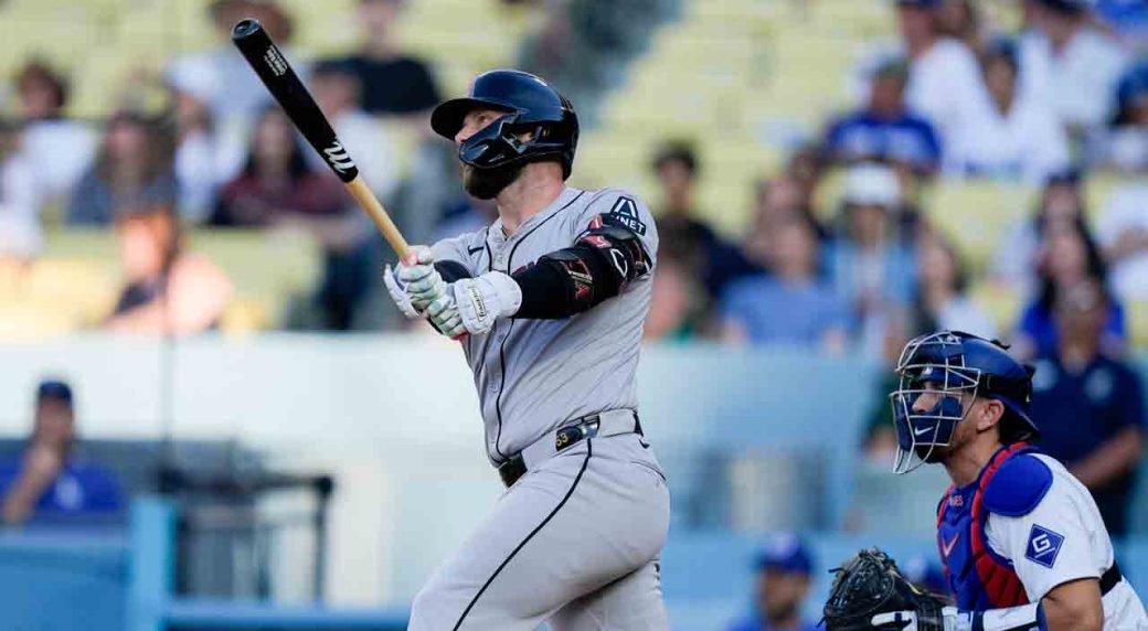 Diamondbacks’ Christian Walker continues Dodger Stadium rampage with two more homers