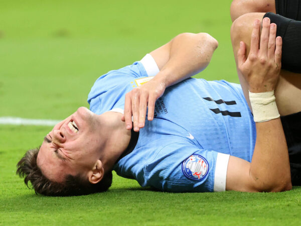 Fear and lunging in Las Vegas: How Uruguay v Brazil became this Copa America’s dirtiest match