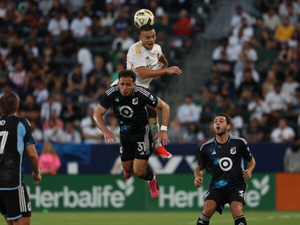 Gabriel Pec's 90th-minute goal lifts Galaxy over Minnesota United