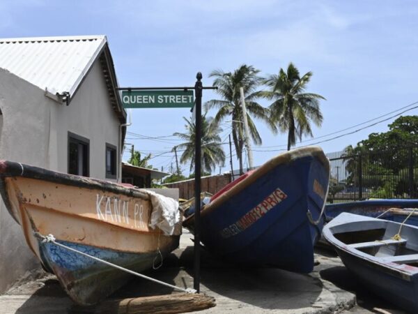 Huracán Beryl se dirige hacia Jamaica tras dejar al menos 6 muertos en el sureste del Caribe