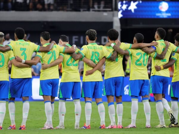 Jornal argentino sobre seleção brasileira: 'Não para de sofrer'