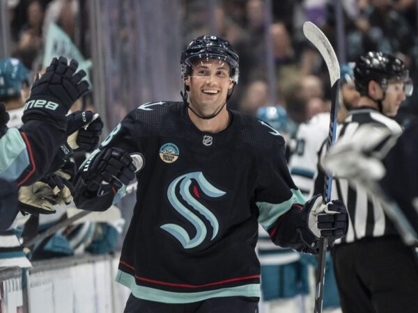 Kraken trade D Brian Dumoulin to Ducks for 2026 pick