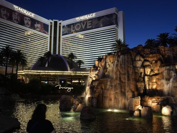 Las Vegas' Mirage Hotel & Casino pays out final jackpots