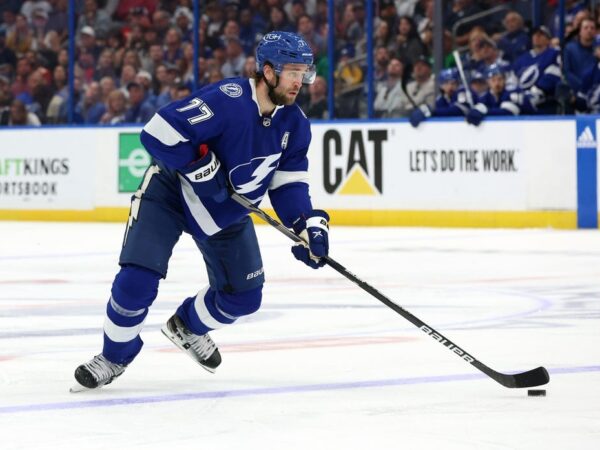 Lightning sign D Victor Hedman to 4-year, $32M extension