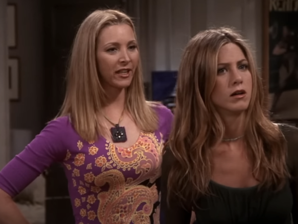 Phoebe and Rachel in Friends