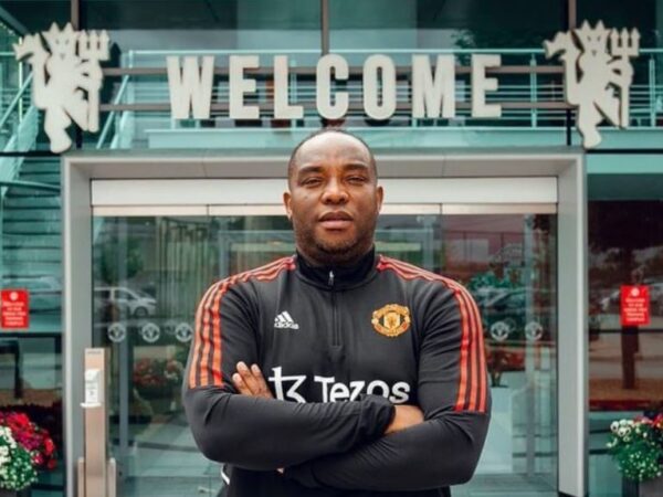 Benni McCarthy has left Manchester United after two seasons. Photo: Twitter/@ManUtd