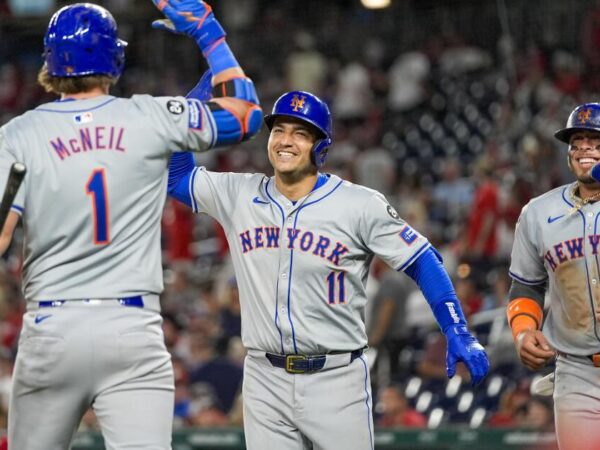 Mets arruinan el debut de Woods con seis carreras en la 10ma para vencer a Nacionales