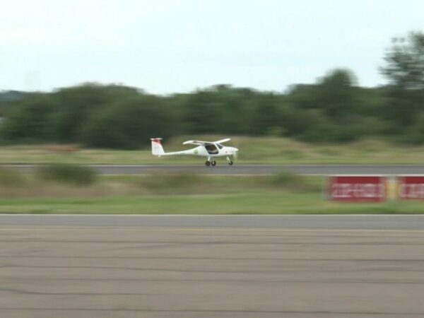 Pilot phase of short flights in electric aircraft takes off in the Netherlands