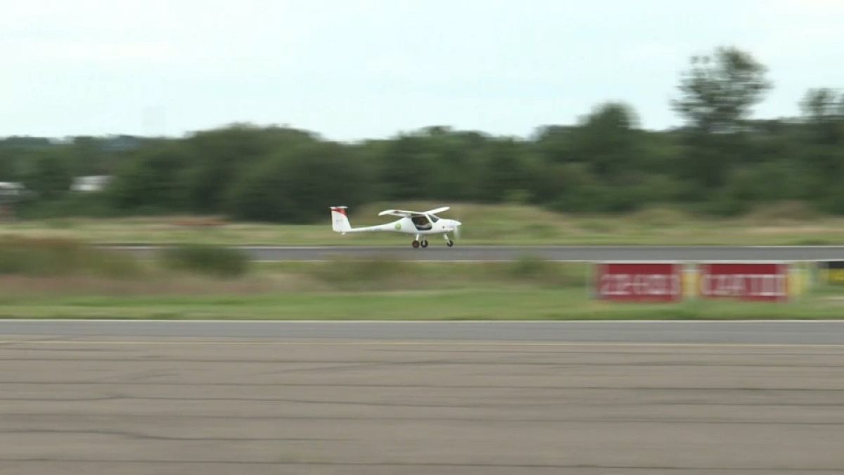 Pilot phase of short flights in electric aircraft takes off in the Netherlands