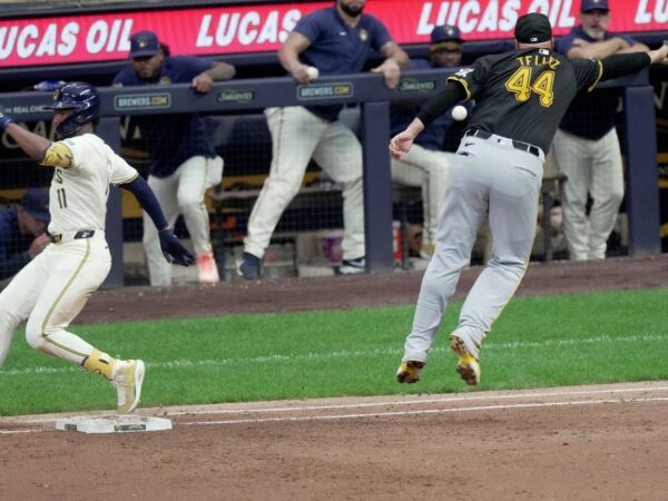 Pirates belt five homers, blow out Brewers