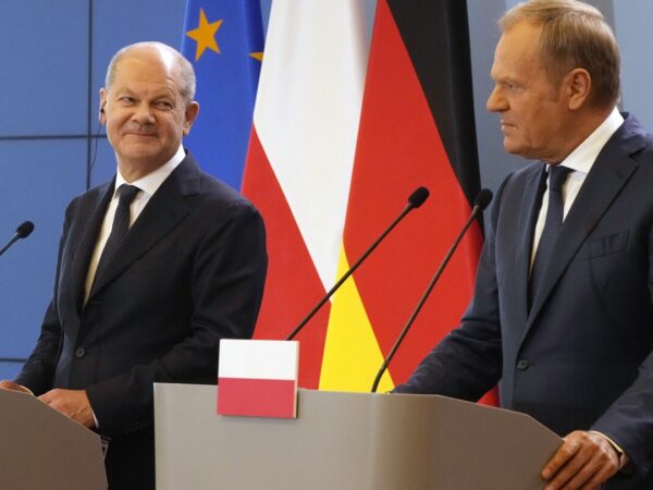 Polish, German governments meet to mend ties after 6 years of reserve