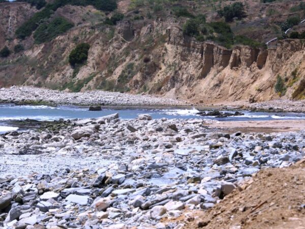 Rancho Palos Verdes landslide is creating a new beach. 'It's unreal'