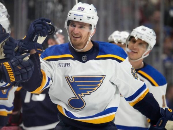 St. Louis Blues sign Pavel Buchnevich to a six-year contract extension