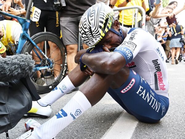 Tour de France | Ploegbaas Visbeek door het dolle na zege Biniam Girmay – “We hebben geschiedenis geschreven”