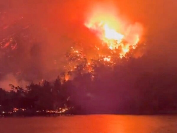 Wildfire seen blazing towards Michael Jackson's Neverland Ranch at a 'high speed' as crews race to save late star's home