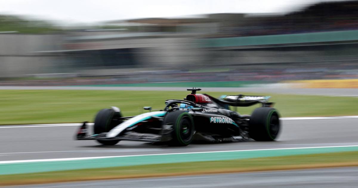 ¡Sorpresivo dominio! Mercedes hace el 1-2 en la P3 del GP de Inglaterra; Checo Pérez sigue mostrando mejoría – Fox Sports